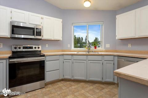3870 Reflection Dr, Anchorage, AK 99504 photo 6