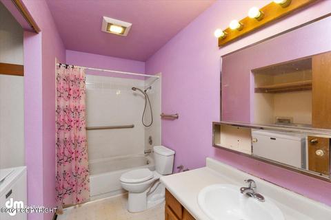 7912 Chaimi Loop, Anchorage, AK 99504 photo 16