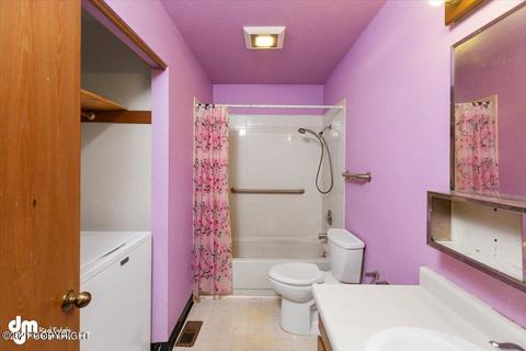 7912 Chaimi Loop, Anchorage, AK 99504 photo 17