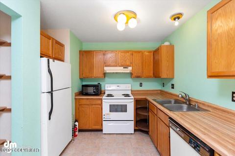 7912 Chaimi Loop, Anchorage, AK 99504 photo 10