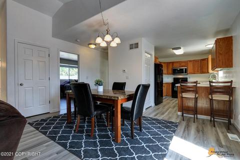 8520 E 12th Ct, Anchorage, AK 99504 photo 5