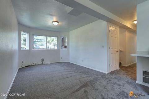 8520 E 12th Ct, Anchorage, AK 99504 photo 16