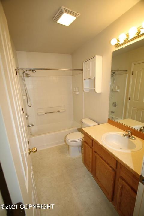 8941 Birch Park Cir, Eagle River, AK 99577 photo 5