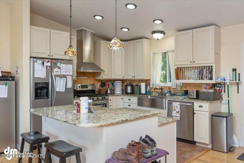 9643 Etolin Cir, Eagle River, AK 99577 photo 10