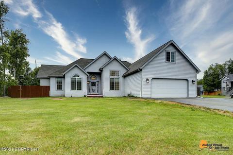 The 7 Best Towns in Alaska for LGBT Families - Movoto