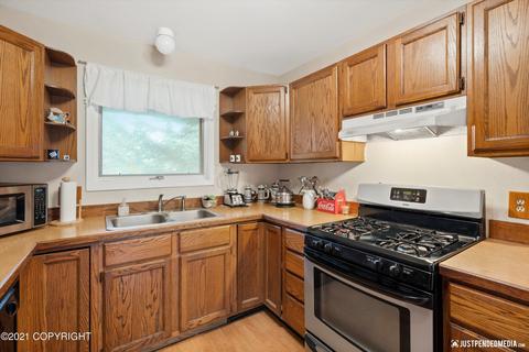 17344 Adams Ln, Eagle River, AK 99577 photo 13