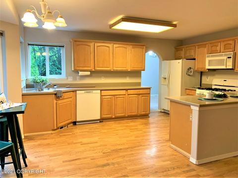 11015 Kaskanak Dr, Eagle River, AK 99577 photo 2