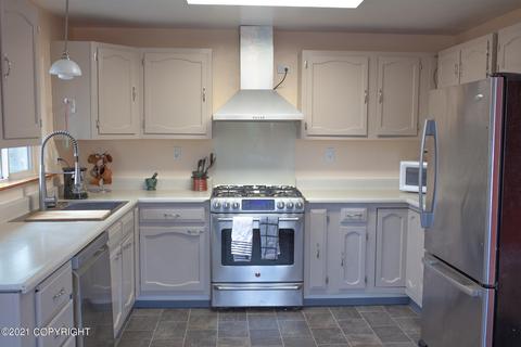 5212 E 26th Ave, Anchorage, AK 99508 photo 9