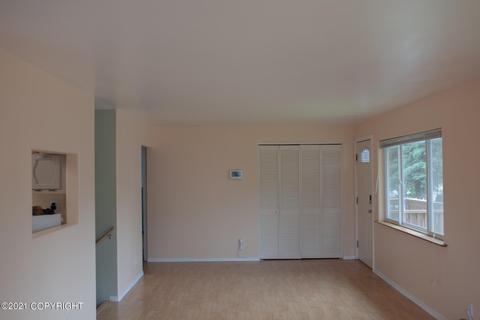 5212 E 26th Ave, Anchorage, AK 99508 photo 6
