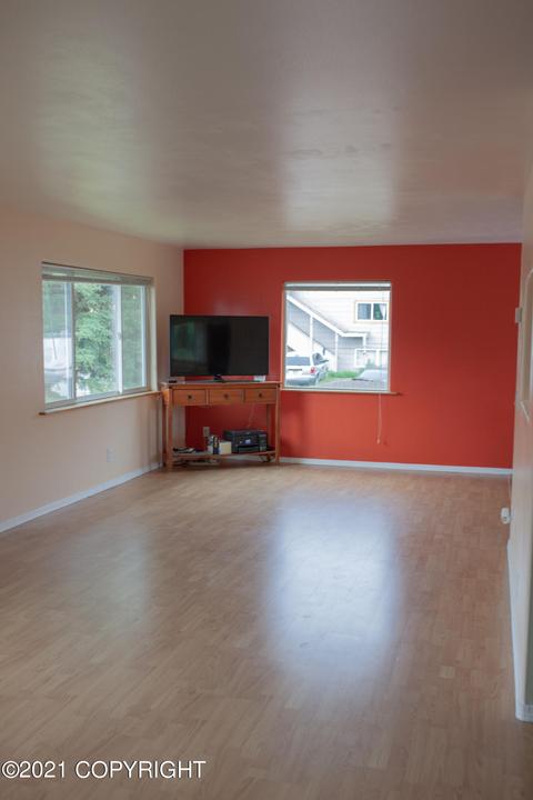 5212 E 26th Ave, Anchorage, AK 99508 photo 7