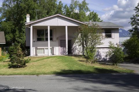 939 Bench Ct, Anchorage, AK 99504 photo 1