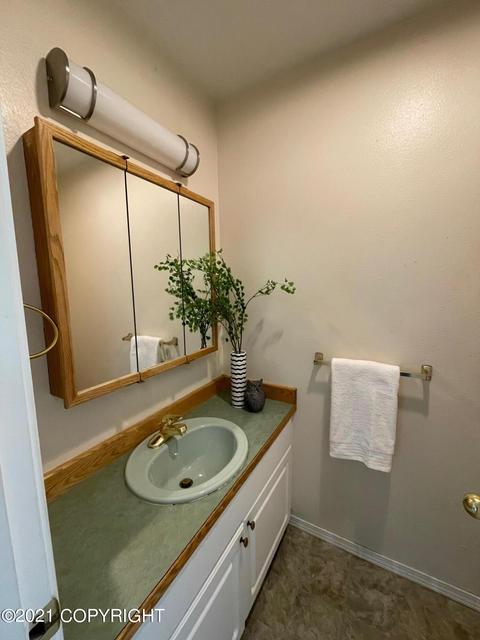 17005 Riddell St, Eagle River, AK 99577 photo 7