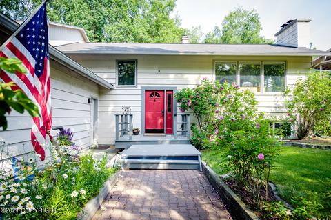 7331 Bailey Dr, Anchorage, AK 99502 photo 1