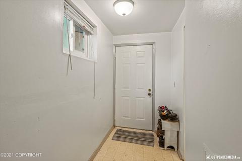 811 E 11th Ave, Anchorage, AK 99501 photo 20