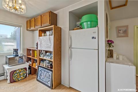 811 E 11th Ave, Anchorage, AK 99501 photo 15
