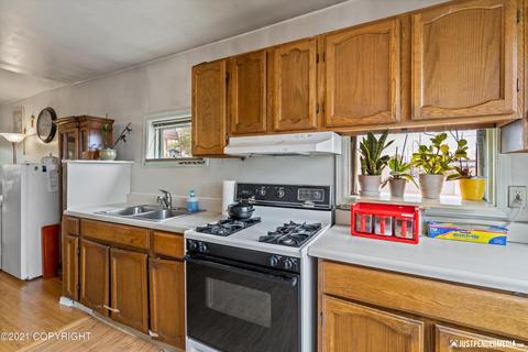 811 E 11th Ave, Anchorage, AK 99501 photo 16