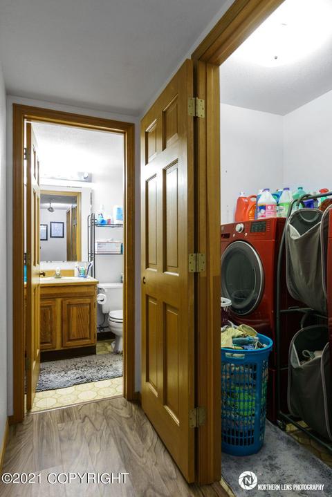 9420 Swan Cir, Eagle River, AK 99577 photo 18
