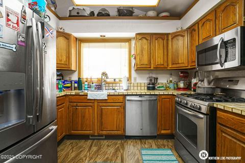 9420 Swan Cir, Eagle River, AK 99577 photo 2