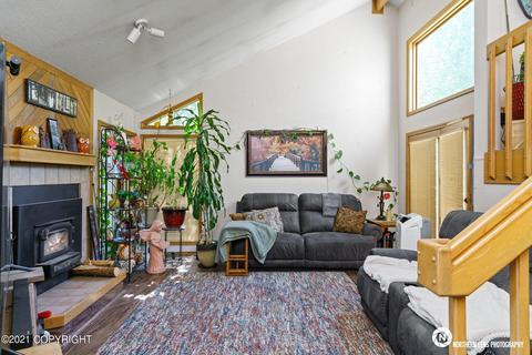 9420 Swan Cir, Eagle River, AK 99577 photo 4