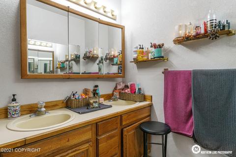 9420 Swan Cir, Eagle River, AK 99577 photo 13