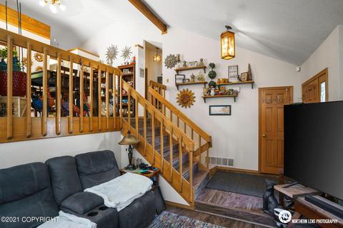 9420 Swan Cir, Eagle River, AK 99577 photo 5