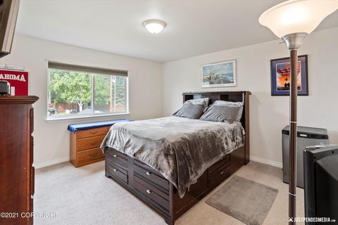 8141 Debarr Rd, Anchorage, AK 99504 photo 38