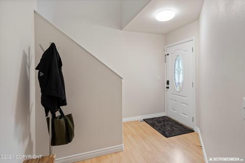 8141 Debarr Rd, Anchorage, AK 99504 photo 11