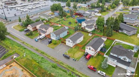 8141 Debarr Rd, Anchorage, AK 99504 photo 6