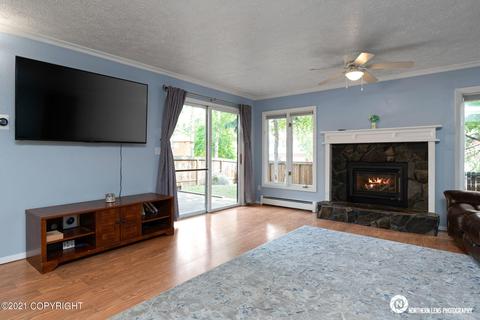 9301 Biorka Cir, Eagle River, AK 99577 photo 6
