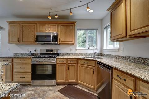 1908 Meander Cir, Anchorage, AK 99516 photo 9