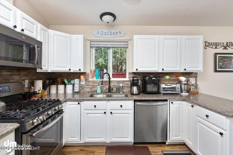 19055 Trail Bay Dr, Eagle River, AK 99577 photo 12