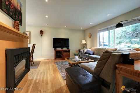 2607 E 20th Ave, Anchorage, AK 99508 photo 8