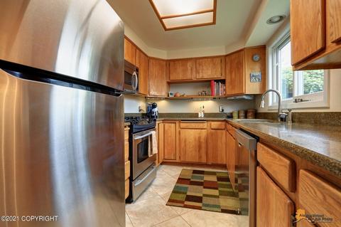 2607 E 20th Ave, Anchorage, AK 99508 photo 15