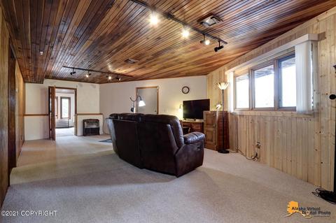 18306 Tedrow Cir, Eagle River, AK 99577 photo 38