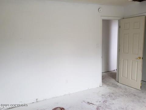 7106 E 17th Ave, Anchorage, AK 99504 photo 11