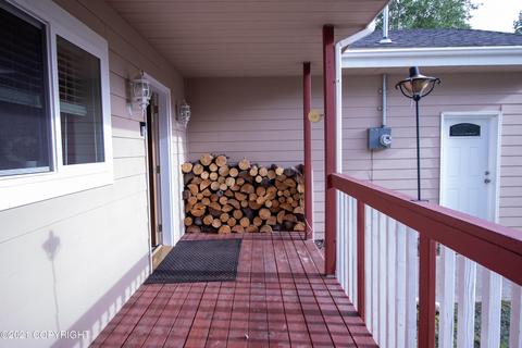 1850 W Thomas Loop, Delta Junction, AK 99737 photo 3