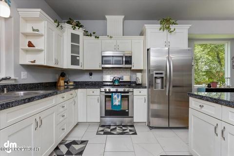 24304 Hearthstone Dr, Chugiak, AK 99567 photo 11