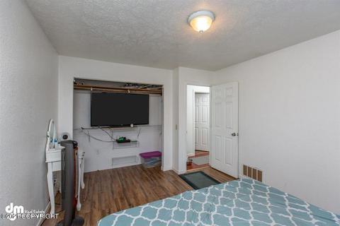 8111 E 20th Ave, Anchorage, AK 99504 photo 15