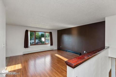 4931 E 5th Ave, Anchorage, AK 99504 photo 15