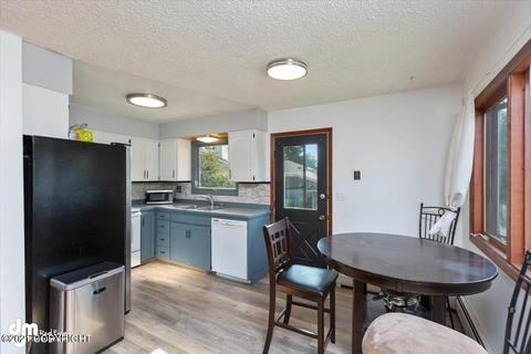 4931 E 5th Ave, Anchorage, AK 99504 photo 9