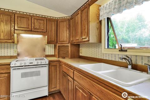 19533 Eagle River Rd, Eagle River, AK 99577 photo 11