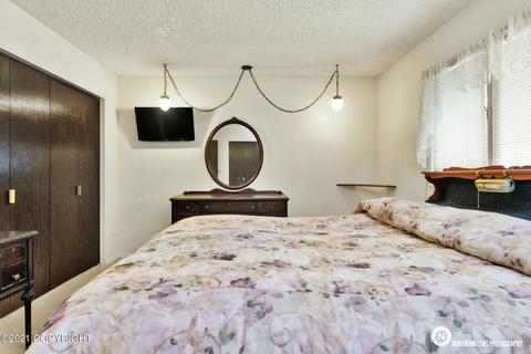 19533 Eagle River Rd, Eagle River, AK 99577 photo 18
