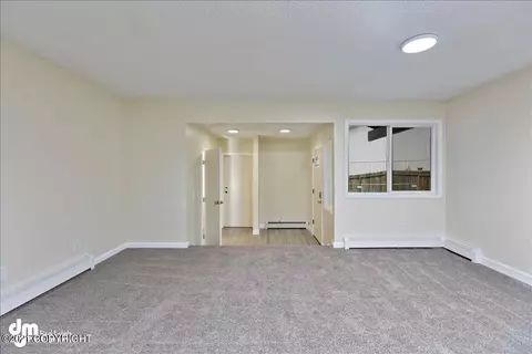 8510 Shrub Ct, Anchorage, AK 99504 photo 5