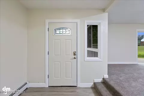 8510 Shrub Ct, Anchorage, AK 99504 photo 2