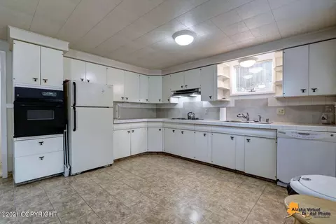 4319 E 5th Ave, Anchorage, AK 99508 photo 36