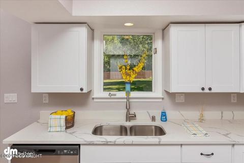21241 Ginger Lee Dr, Chugiak, AK 99567 photo 9