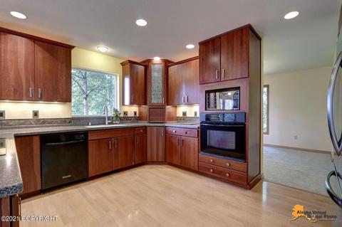 15650 Southpark Loop, Anchorage, AK 99516 photo 22