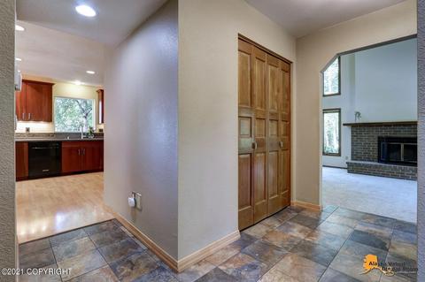 15650 Southpark Loop, Anchorage, AK 99516 photo 14