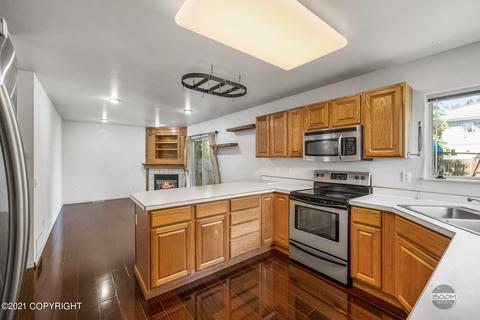 8400 Berry Patch Dr, Anchorage, AK 99502 photo 9