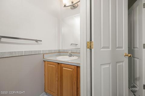 8400 Berry Patch Dr, Anchorage, AK 99502 photo 21